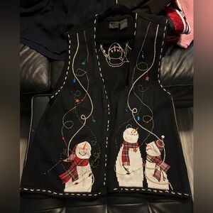 IN Resource Women’s Festive Snowman Embroidered Black Vest